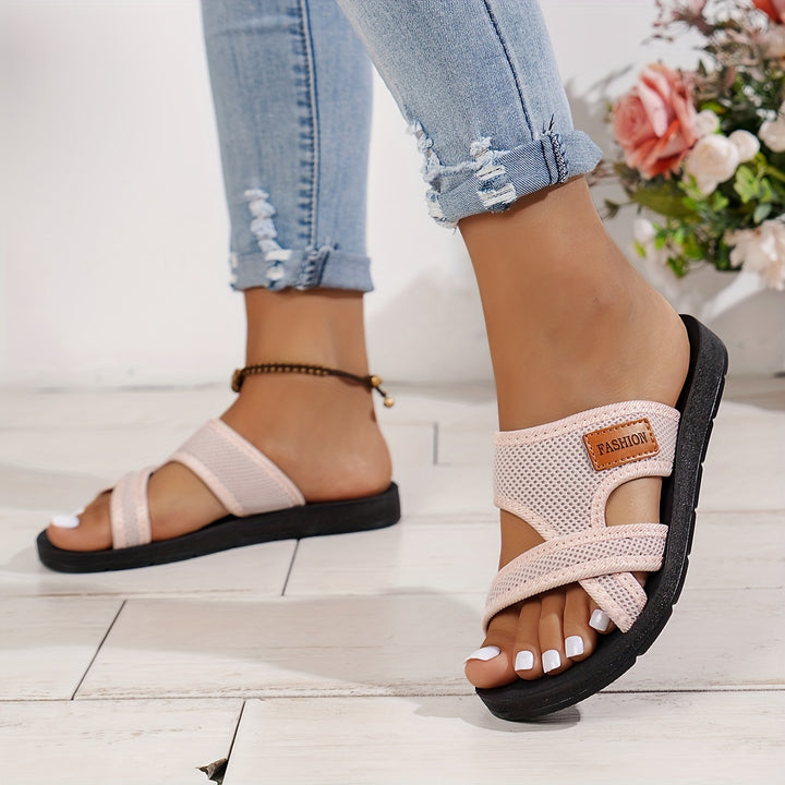 Fashionable and versatile women&