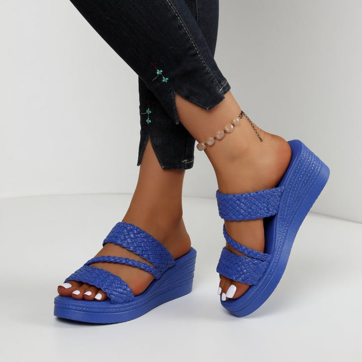 Tresseline™ — Lightweight, colorful braided wedge mule for summer