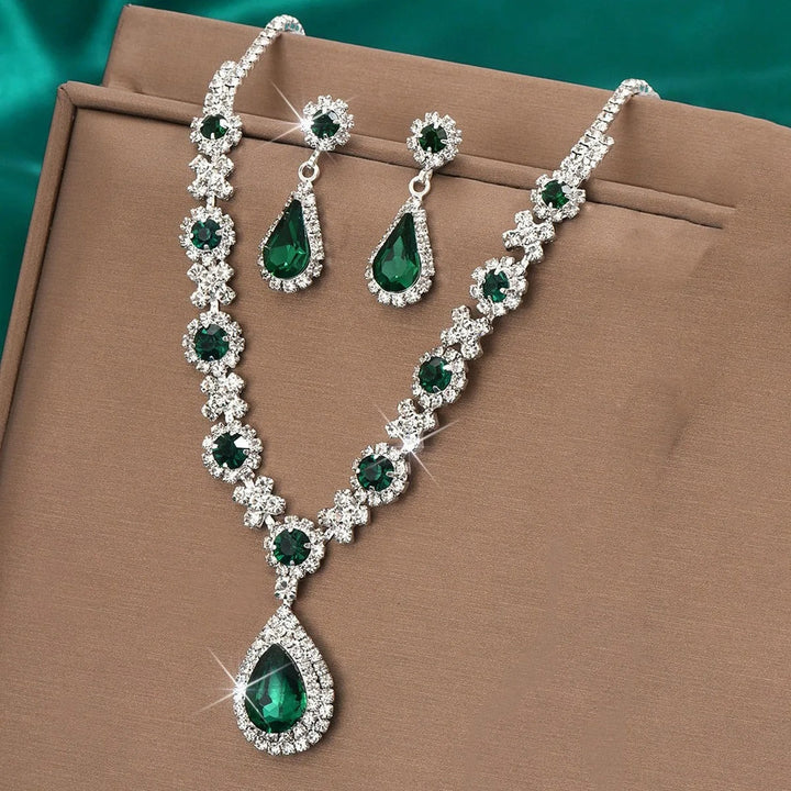 Élise – Refined Brilliance for Every Occasion