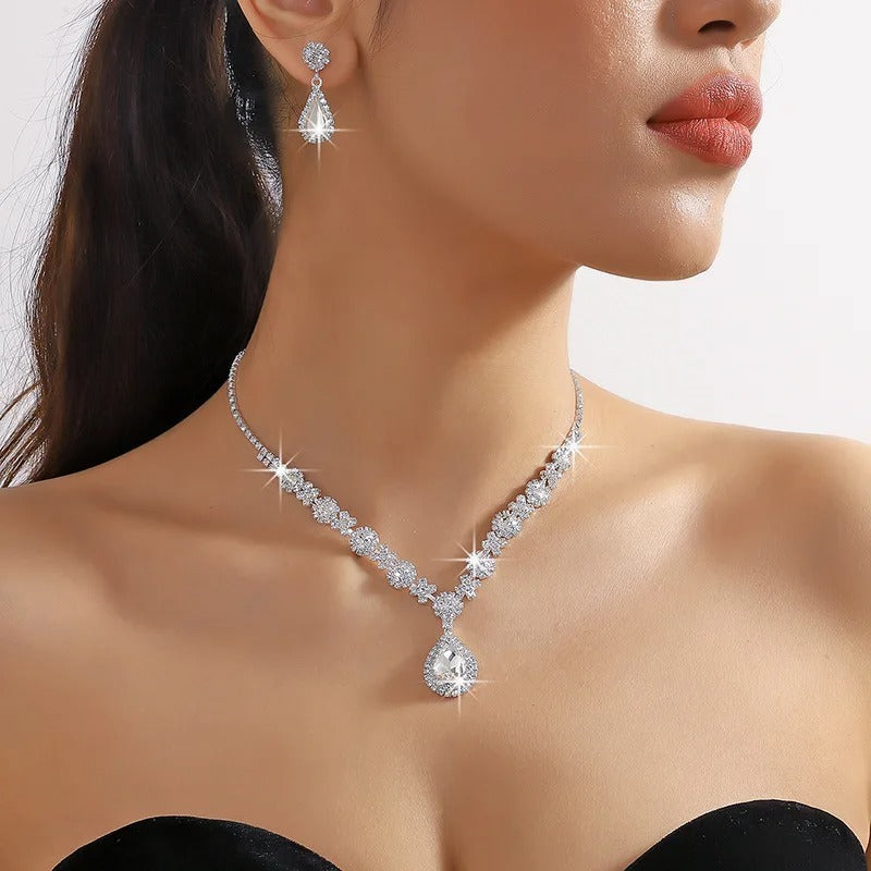 Élise – Refined Brilliance for Every Occasion