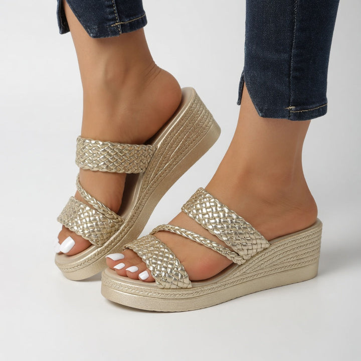 Tresseline™ — Lightweight, colorful braided wedge mule for summer