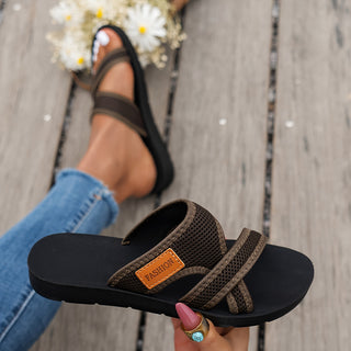 Fashionable and versatile women&