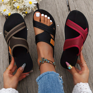 Fashionable and versatile women&